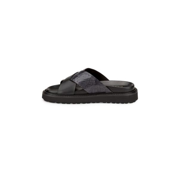 Sandals_&_Flip_Flops